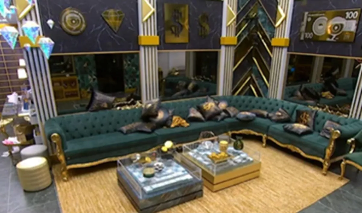 Gambá invade casa do BBB 26 e passeia pela sala; assista ao vídeo