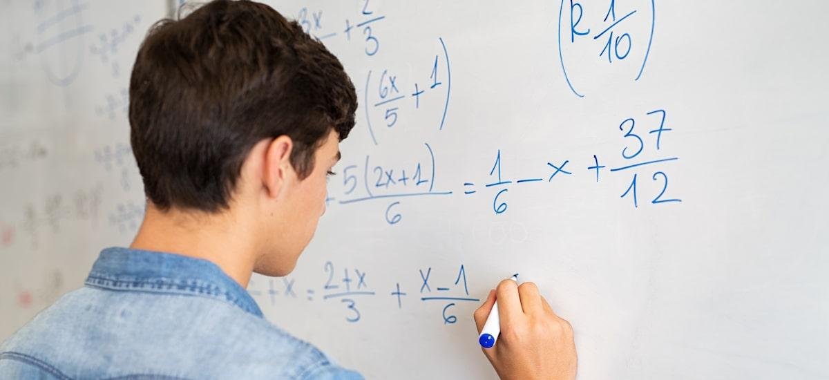 Nota dos alunos de SP melhora em Matemática: quais estratégias ajudaram no resultado?