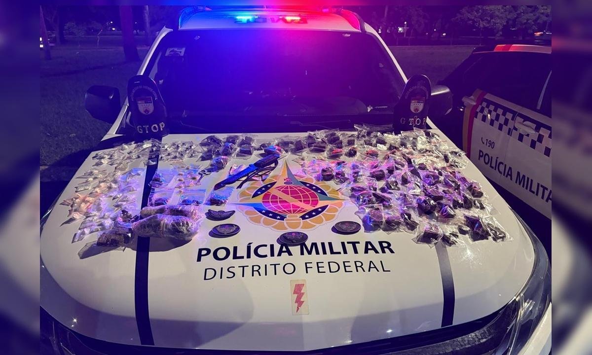 Homem tenta se passar por adolescente, mas acaba preso com drogas