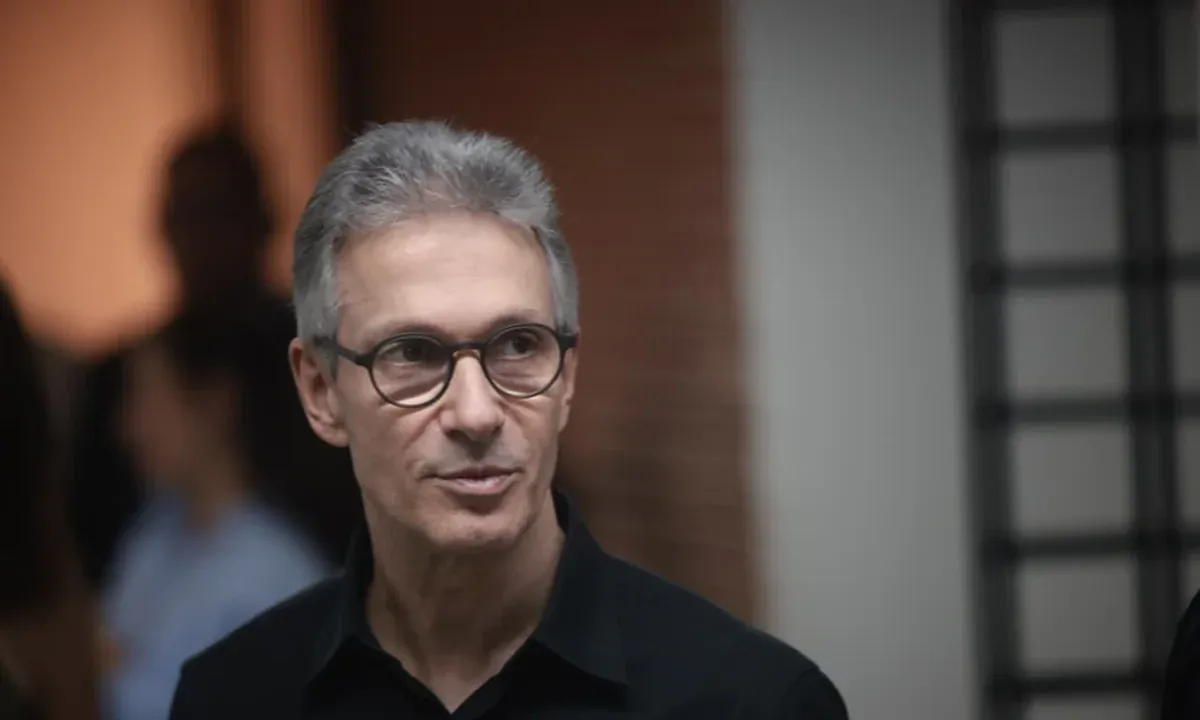 Zema defende Milei, mas diz que crítica poderia ser "mais civilizada"