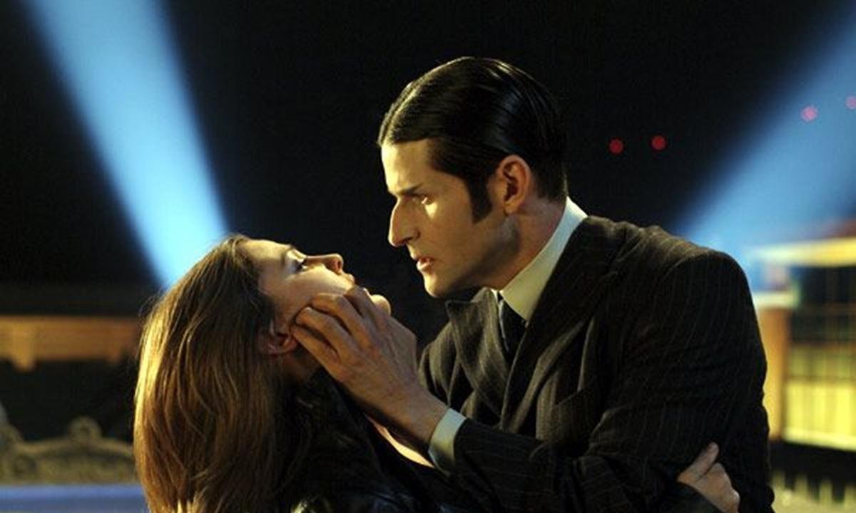 Ator de As Panteras é acusado de manter ex-modelo como escrava sexual