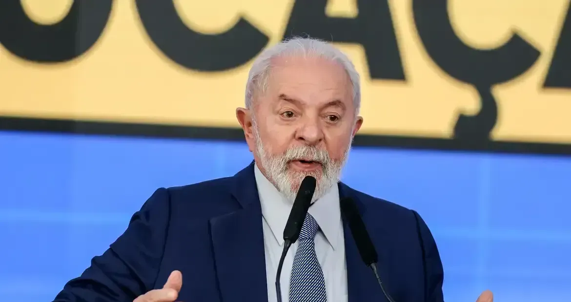 Nova CNH: Autoescolas em colapso acusam governo de criar motoristas piores