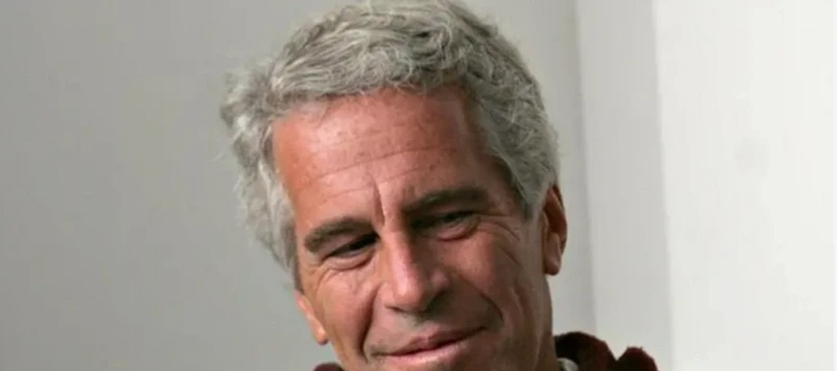 Concurso de moda, revista e recrutadora de mulheres no Brasil: os indícios da atuação de Jeffrey Epstein no país | G1