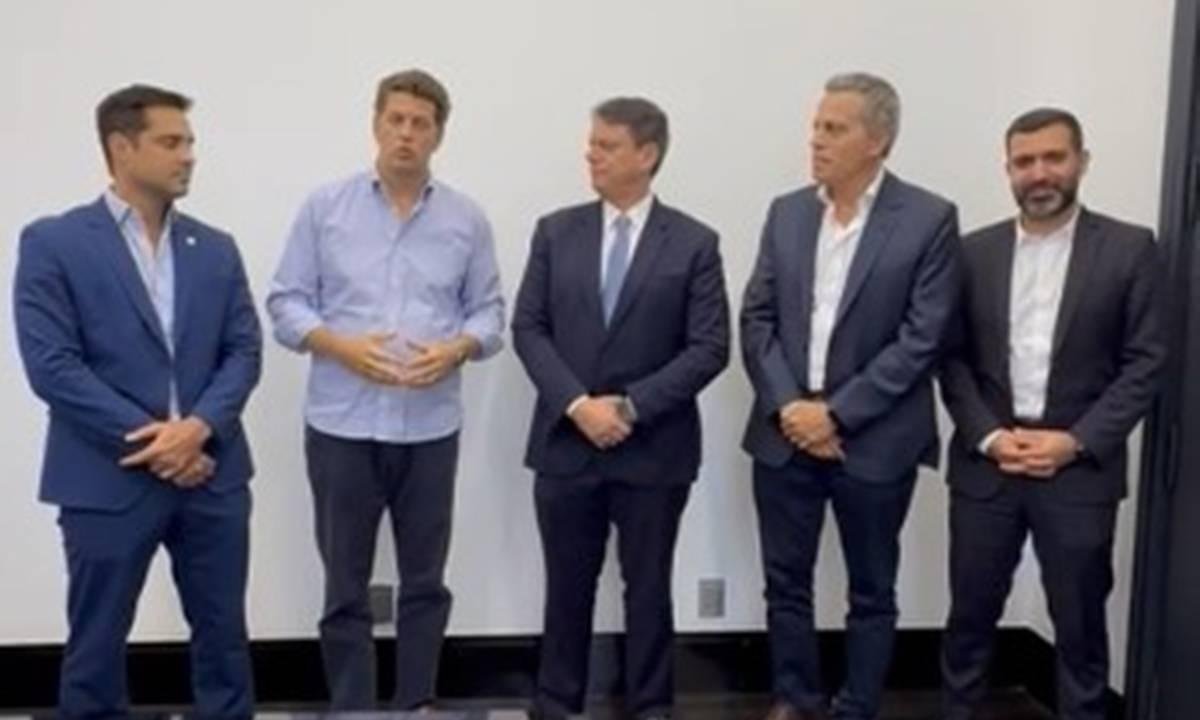 Novo anuncia apoio à reeleição de Tarcísio e confirma Salles ao Senado