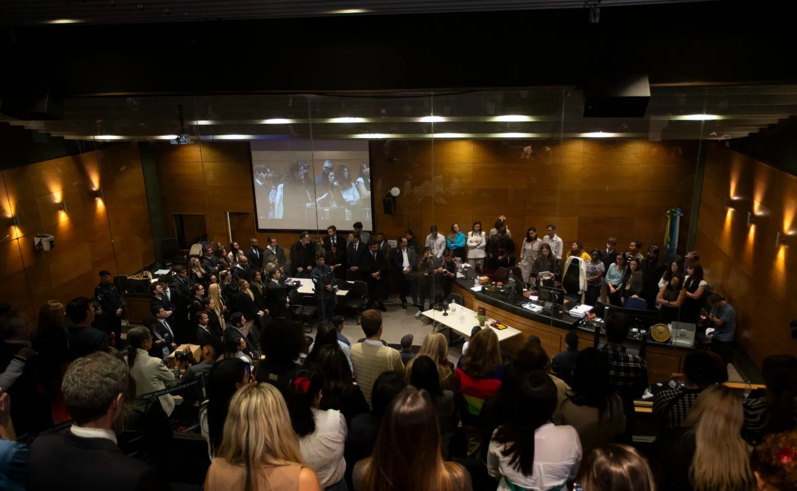 ‘Mataram meu filho mais uma vez’, diz Leniel após perdão judicial concedido a Monique