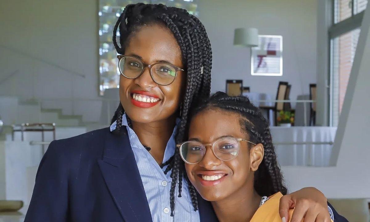 "A 1ª a poder escolher", diz Djamila Ribeiro após filha entrar na USP