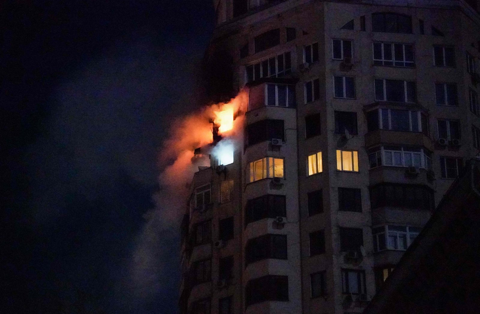 Rússia retoma ataques à capital ucraniana, em meio ao frio extremo