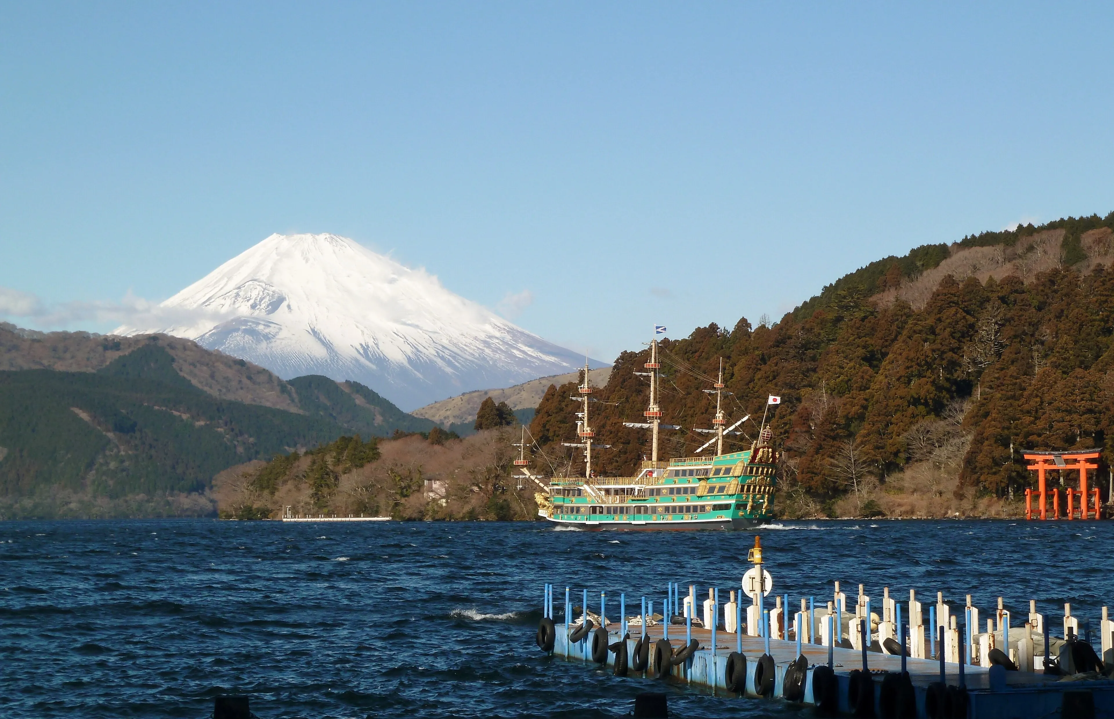 Pai que abandonou menino de 7 anos no Monte Fuji e continou subida pediu desculpas após ser repreendido por policiais: 'Decisão precipitada'