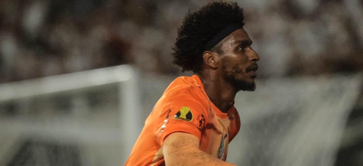 Portuguesa identifica responsáveis por atos racistas com Hugo Souza e encaminha nomes às autoridades