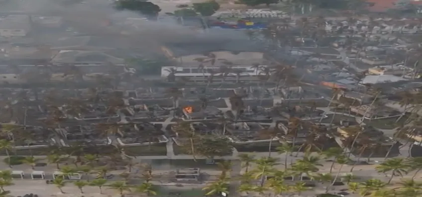 Incêndio mata 1 e retira 1.700 de resort na República Dominicana