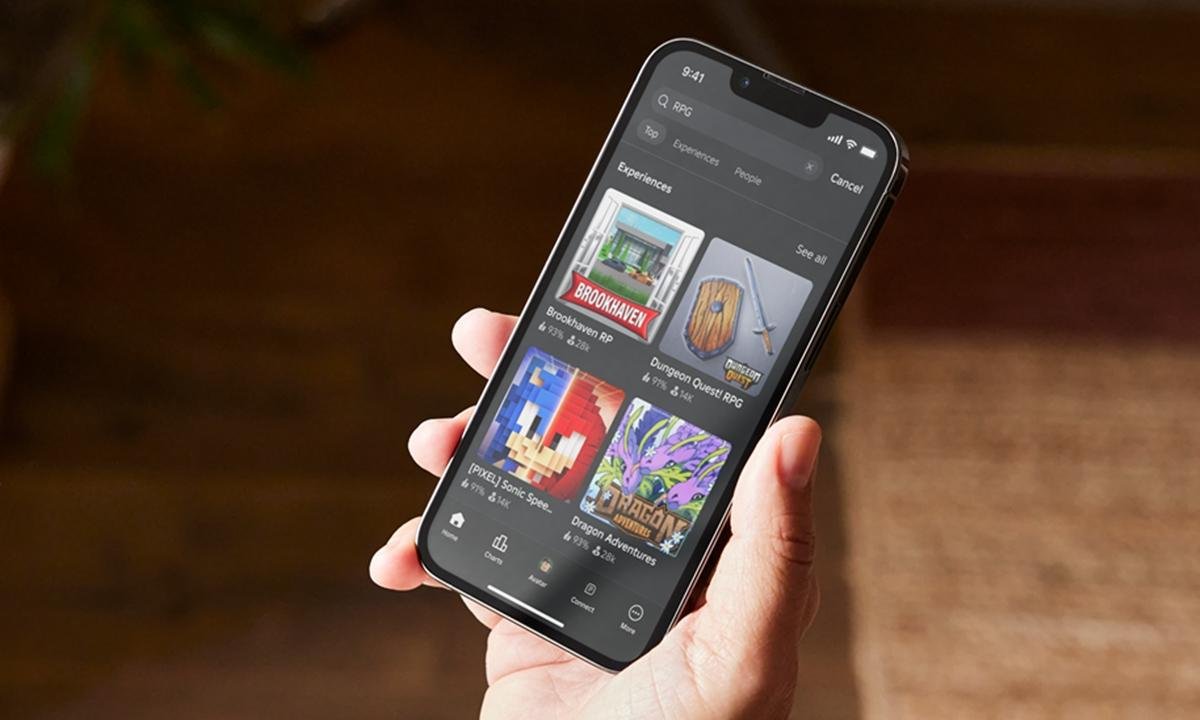 Garotas do job: grupo alvo da polícia anunciava prostituição no Roblox