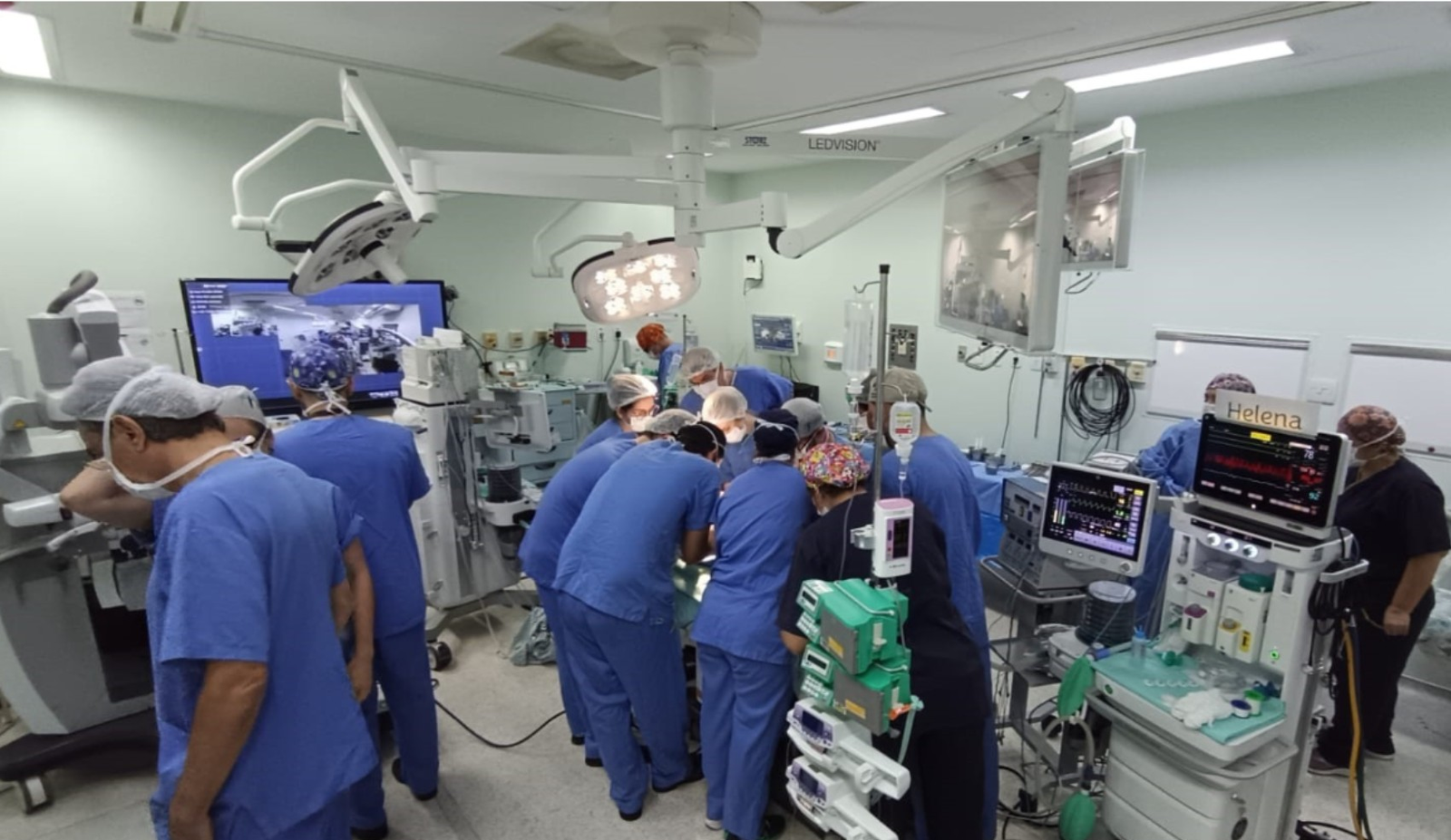 Termina 3ª cirurgia de separação de gêmeas unidas pela cabeça | G1