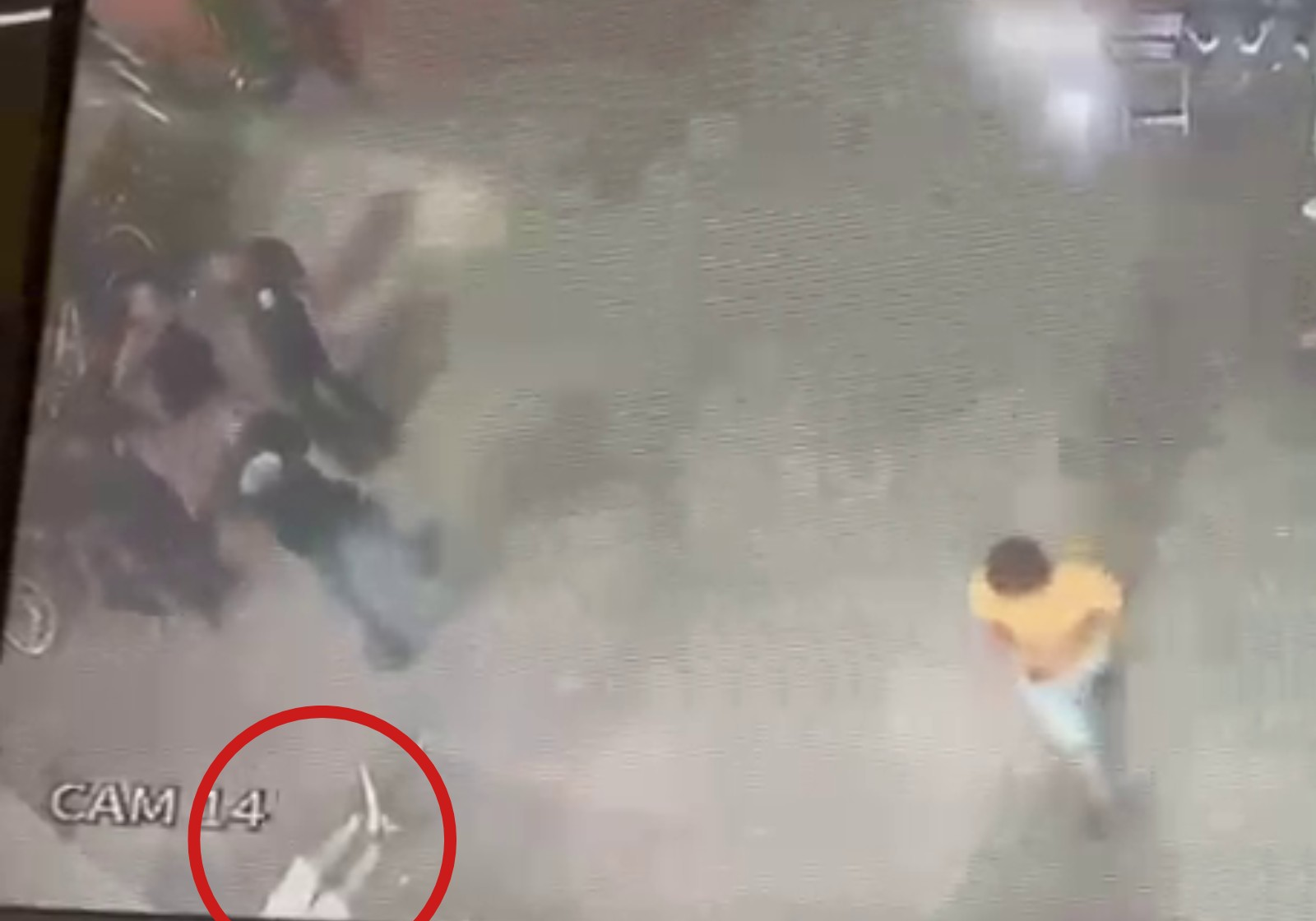 VÍDEO: Engenheiro leva soco durante discussão em restaurante no Acre | G1