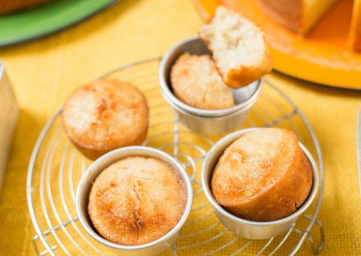 Receita fácil de bolo de arroz com coco e canela