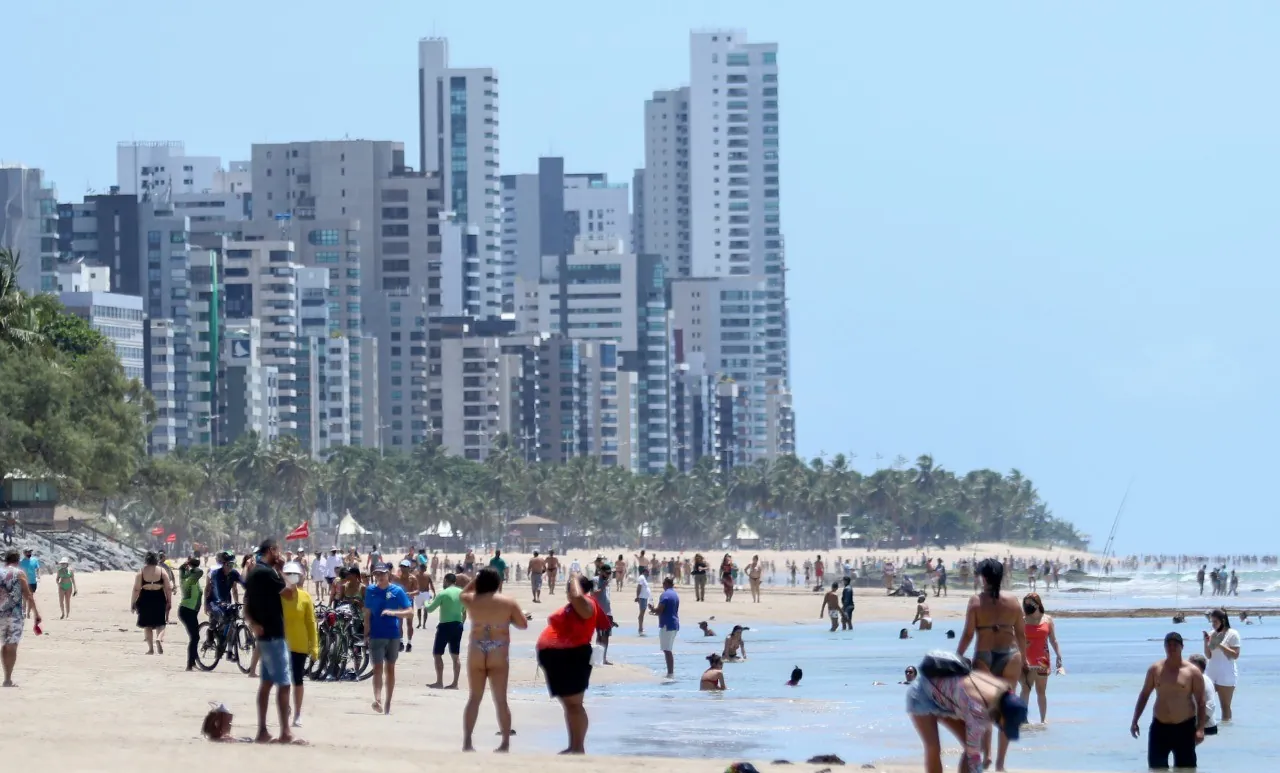 Praias no Brasil estão entre as mais contaminadas por cigarro | G1