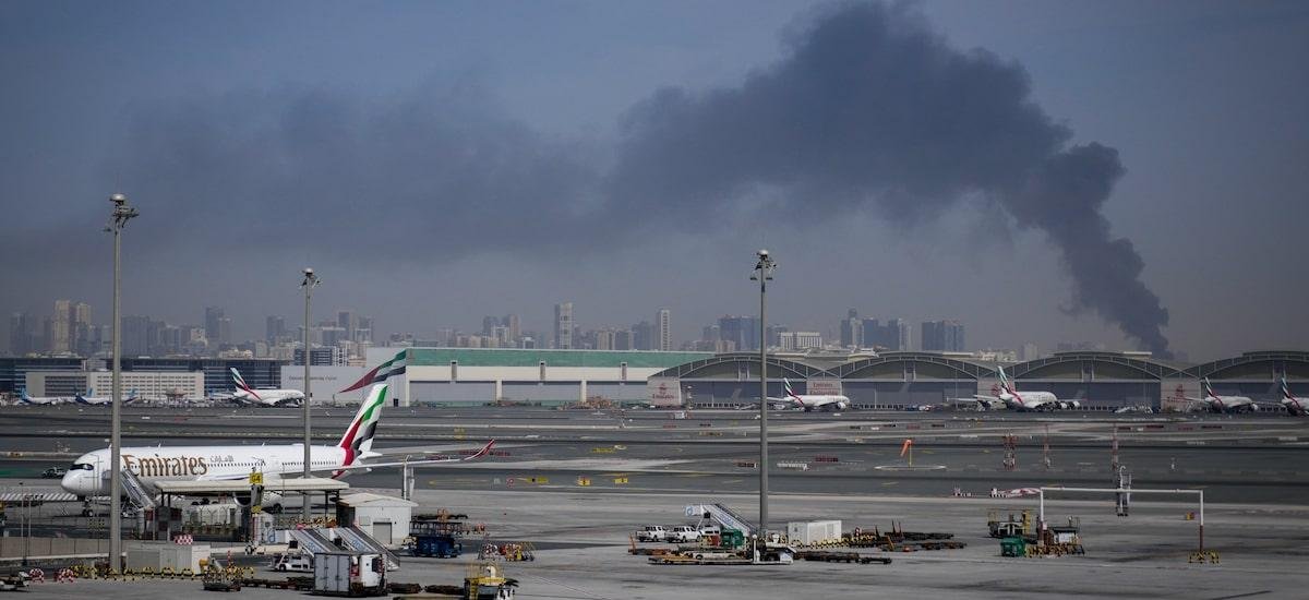 Opep anuncia aumento de produção de petróleo para abril e mantém vigilância sobre mercado global