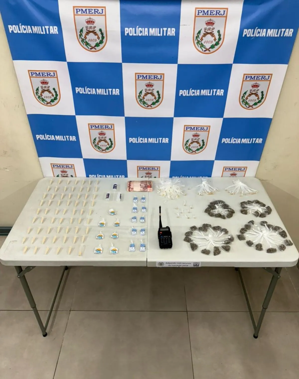 Adolescente é apreendido com drogas em Volta Redonda | G1