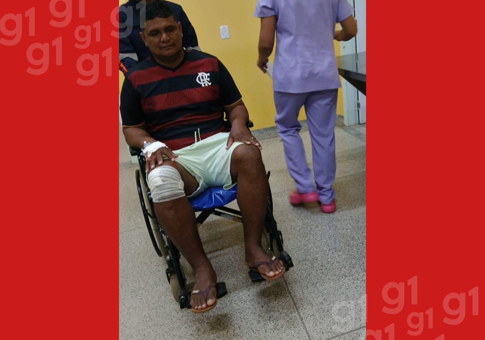 Passageiro diz que ouviu barulho antes de ônibus tombar na BR-364 | G1