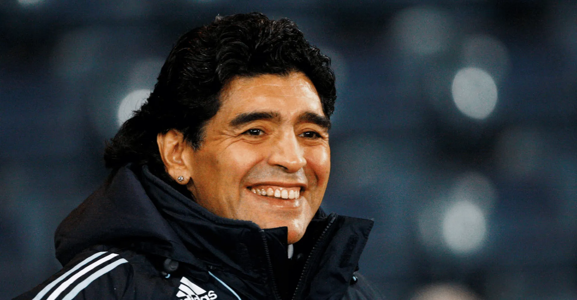 Médico de Maradona é acusado de homicídio, mas nega culpa em tribunal