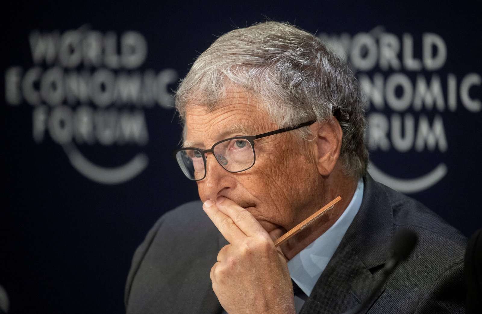 'Me arrependo de cada minuto que passei com ele': Bill Gates pede desculpa por relação com Jeffrey Epstein | G1