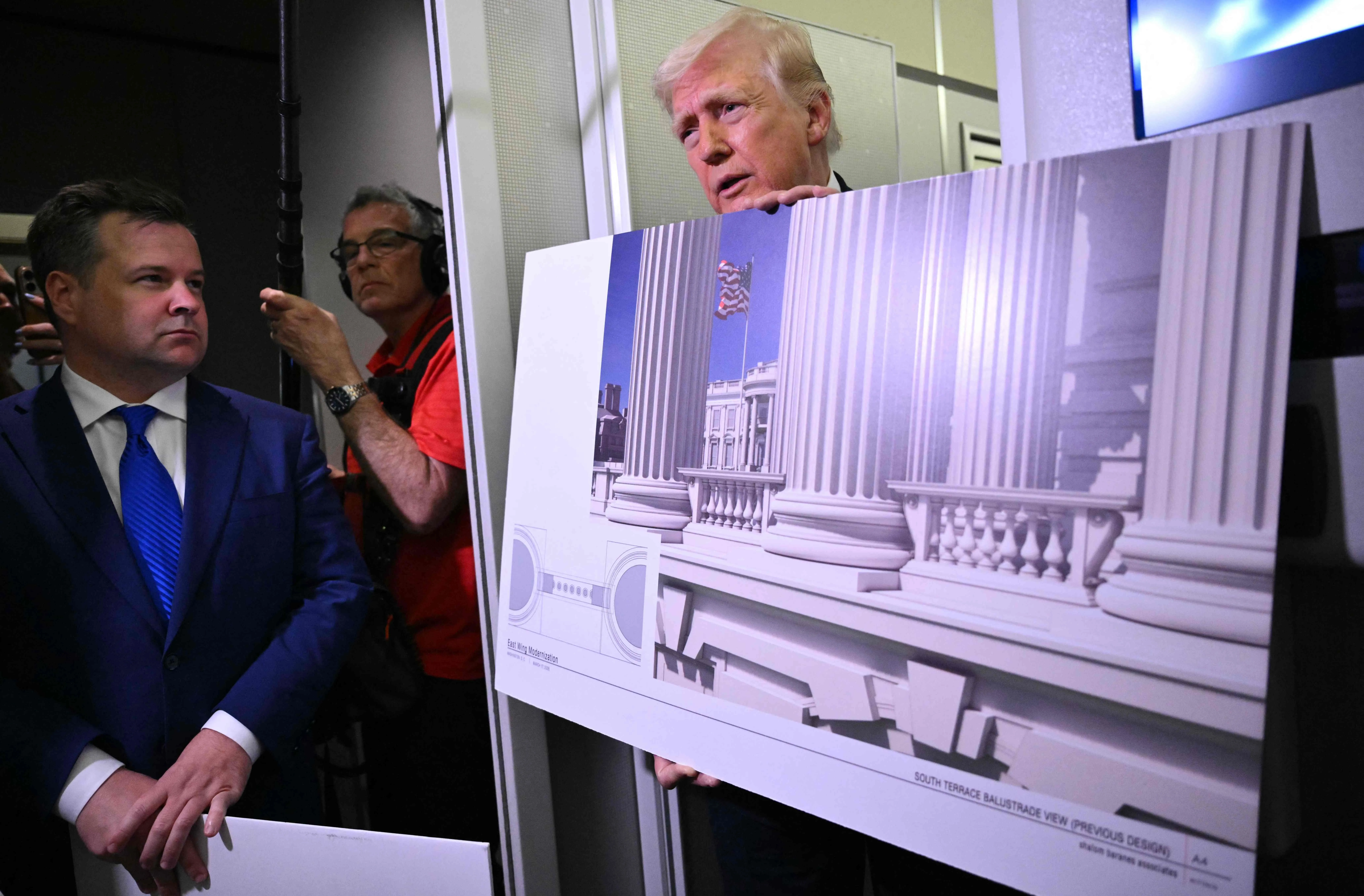 EUA estão construindo 'enorme complexo' embaixo do novo salão da Casa Branca, diz Trump