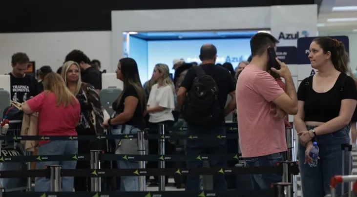 Pane no sistema de tráfego aéreo afetou 7,5 mil passageiros e prejudicou 53 pousos e decolagens em São Paulo, diz Anac