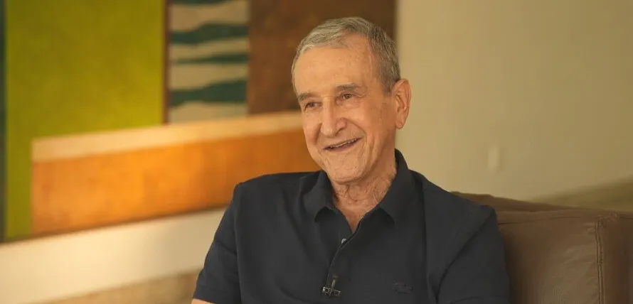 Parreira tem alta e é homenageado após mais de dois meses de internação
