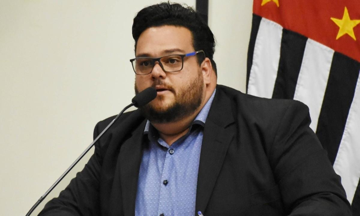 Vereador denunciado por "rachadinha" é alvo de processo de cassação