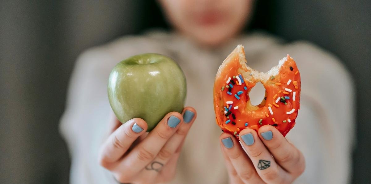 Comer mais gordura reduz a vontade de doce? Veja o que diz a ciência