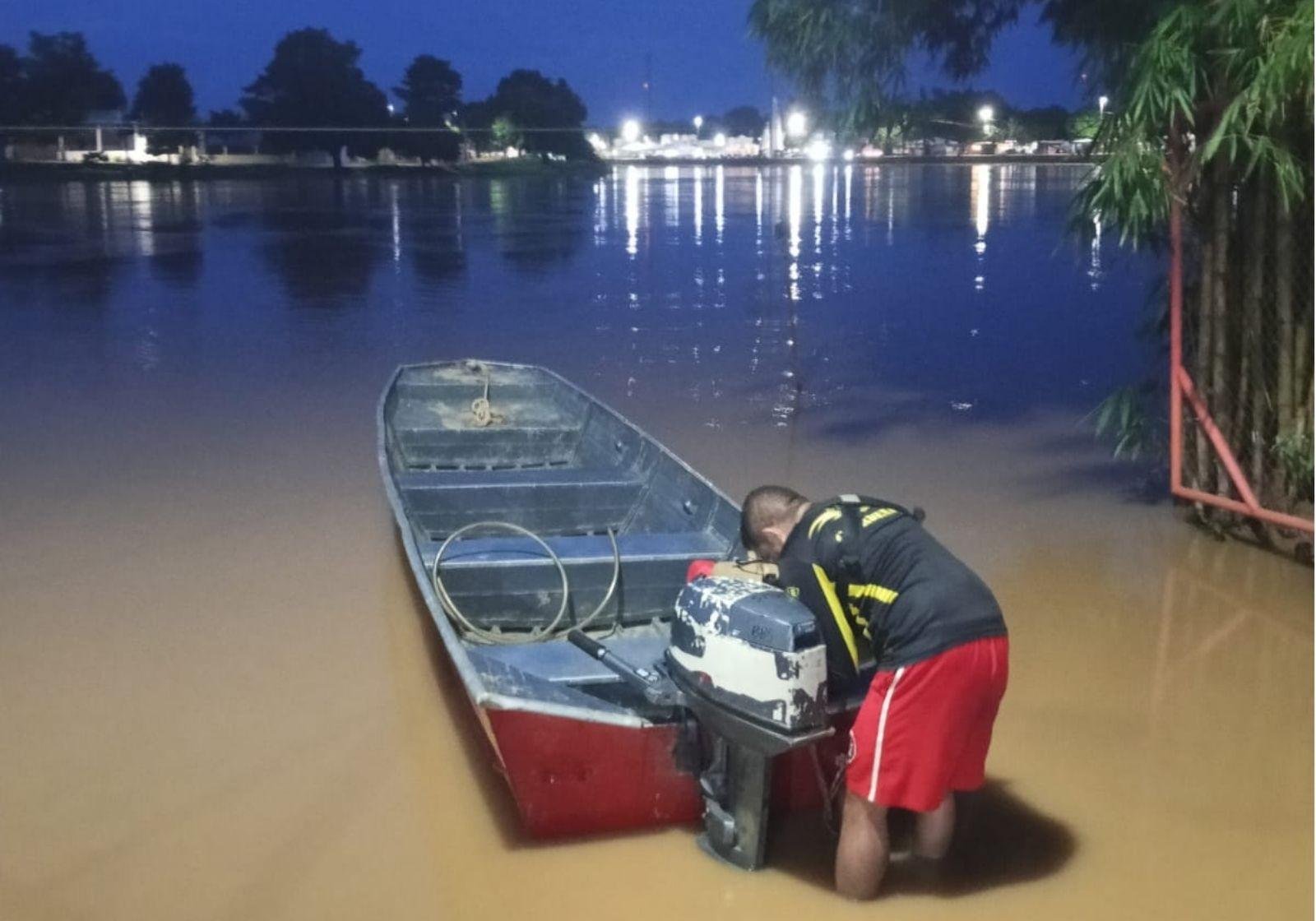 Ribeirinho encontra corpo de homem de 56 anos às margens do Rio Acre | G1