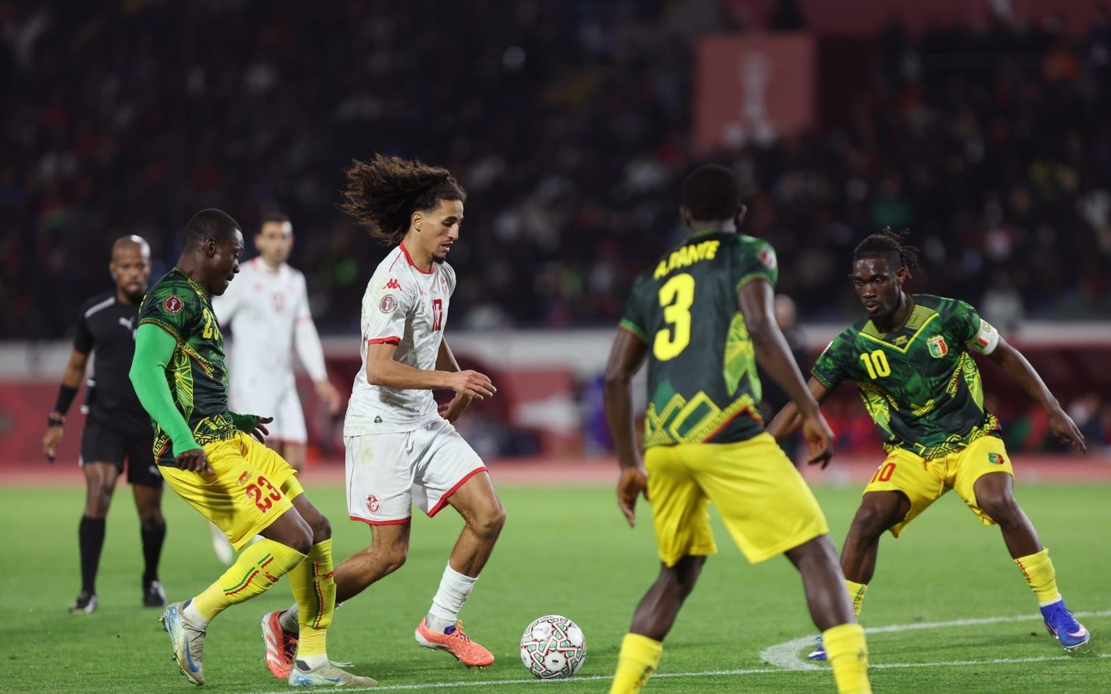 Mali vence Tunísia nos pênaltis e avança às quartas da Copa Africana