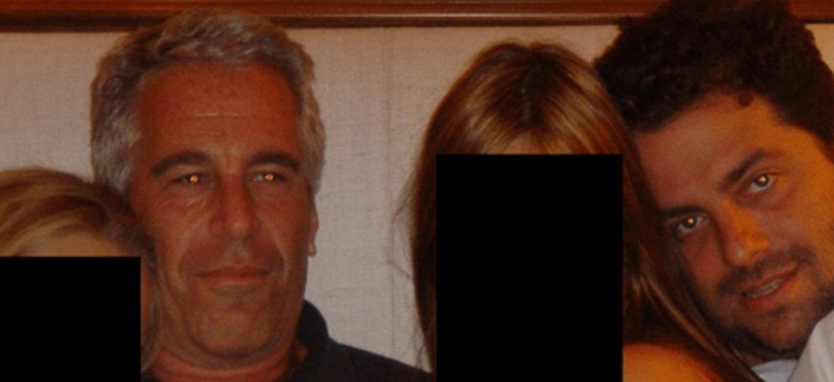 Diretor de documentário de Melania Trump aparece em foto com Epstein e mulheres