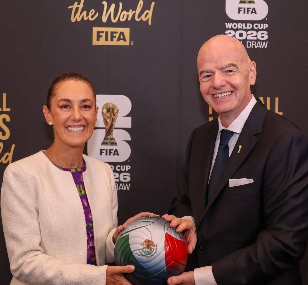 Em meio à onda de violência, Infantino reforça à presidente do México confiança da Fifa no país como sede da Copa do Mundo