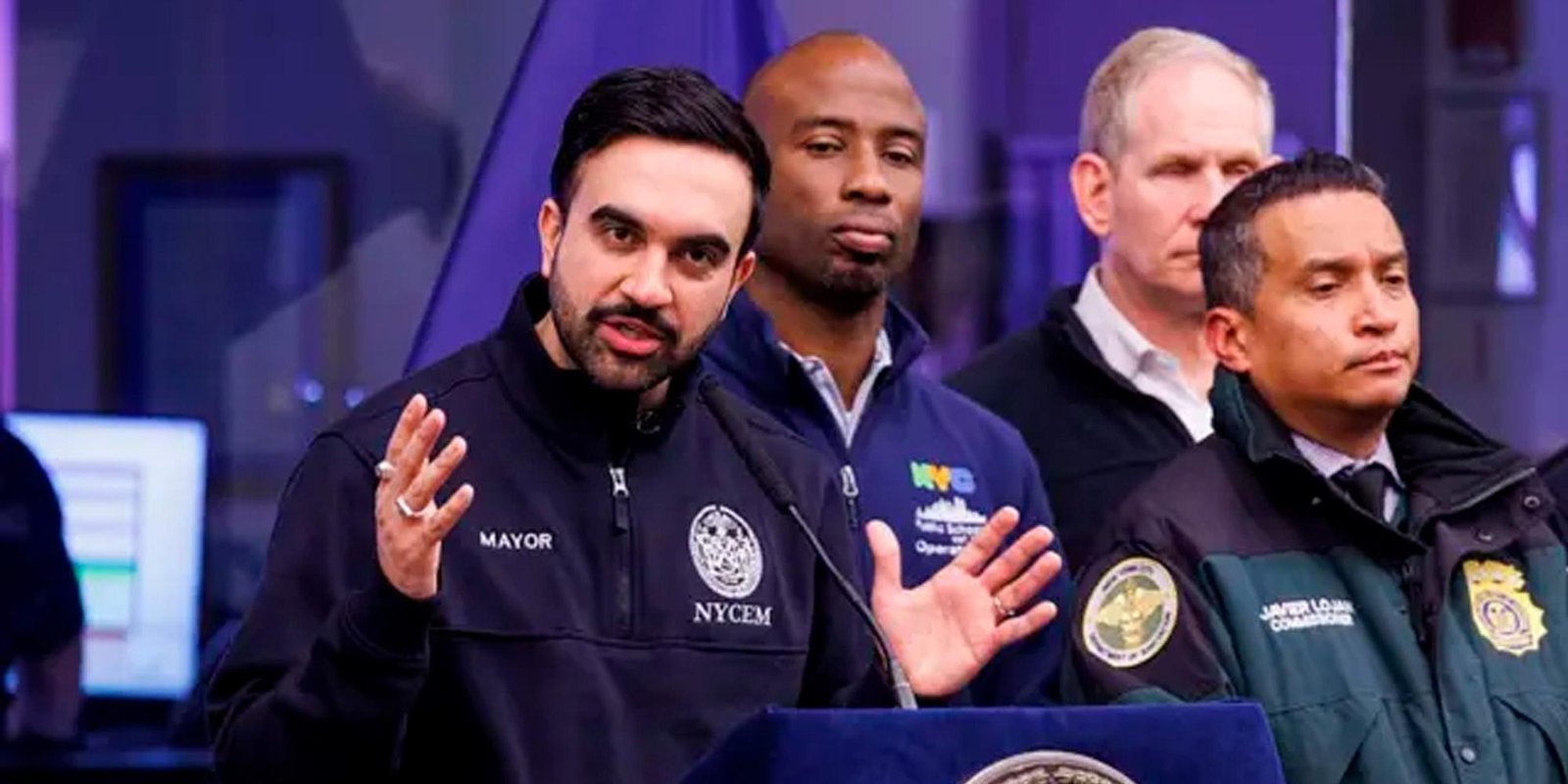 Como uma guerra de bolas de neve em NY se transformou em disputa entre prefeito socialista e a polícia | G1