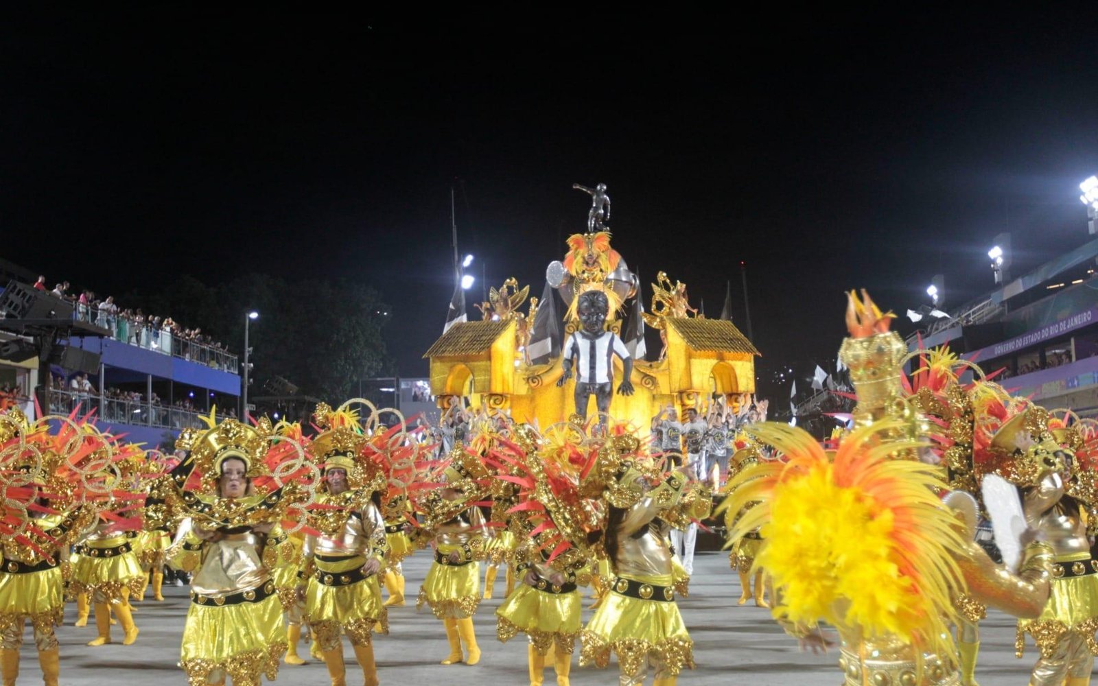 Técnicos do TCU defendem barrar R$ 1 mi para escola com samba no RJ