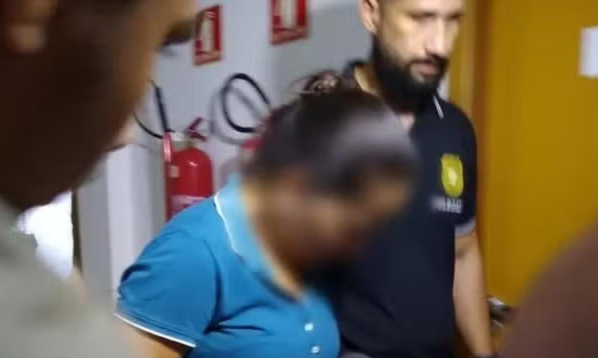 Mulher que lançou enteado do 4º andar é condenada a 17 anos de prisão