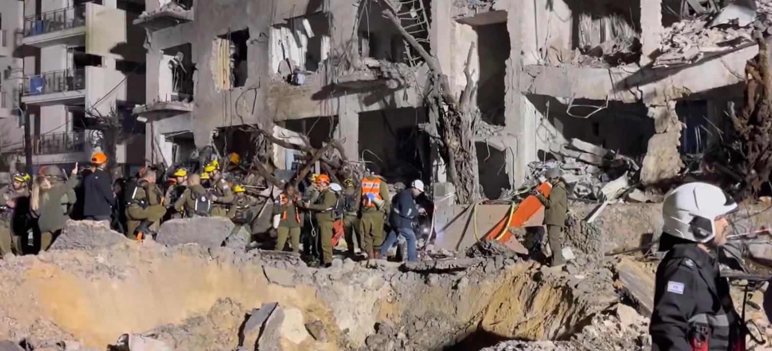 Ataque do Irã a Israel deixa ao menos um morto e mais de 20 feridos