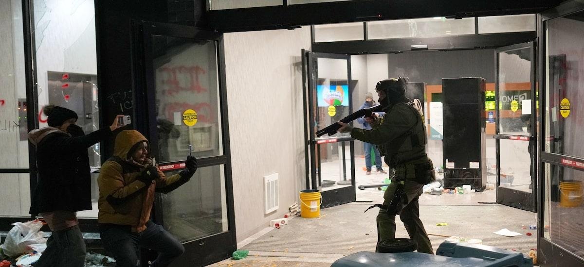 Obama e Clinton defendem direito de manifestação após 2ª morte por agentes; veja o que se sabe