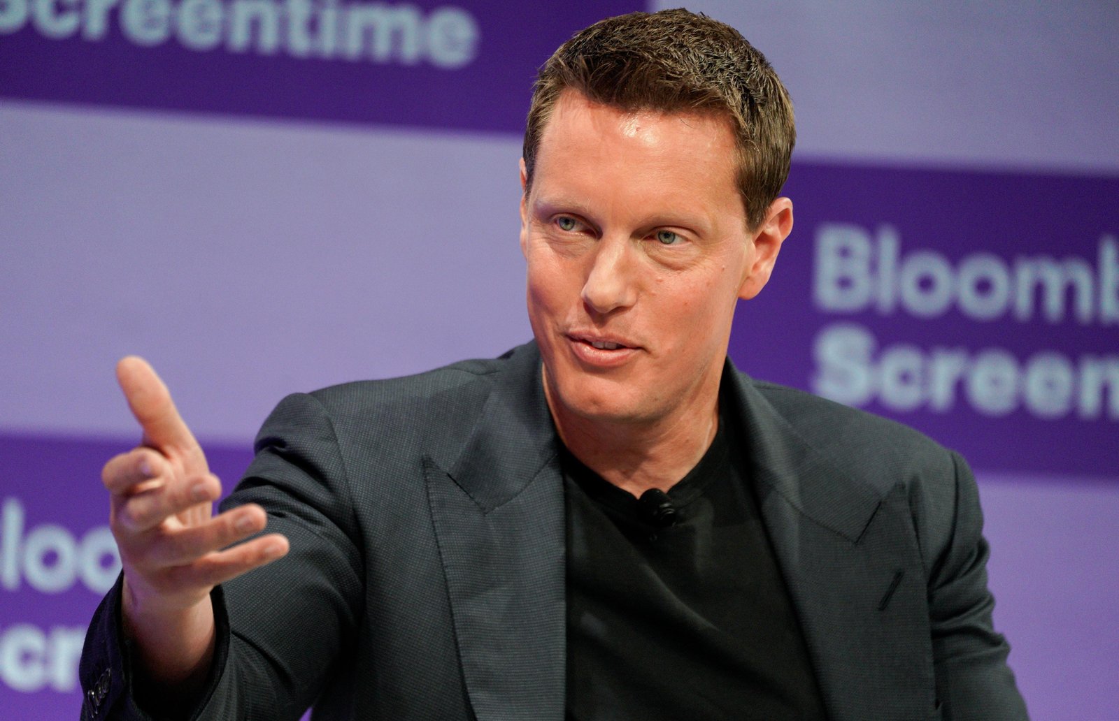 CEO da Paramount se recusa a ir ao Congresso dos EUA falar sobre disputa com Netflix pela Warner Bros