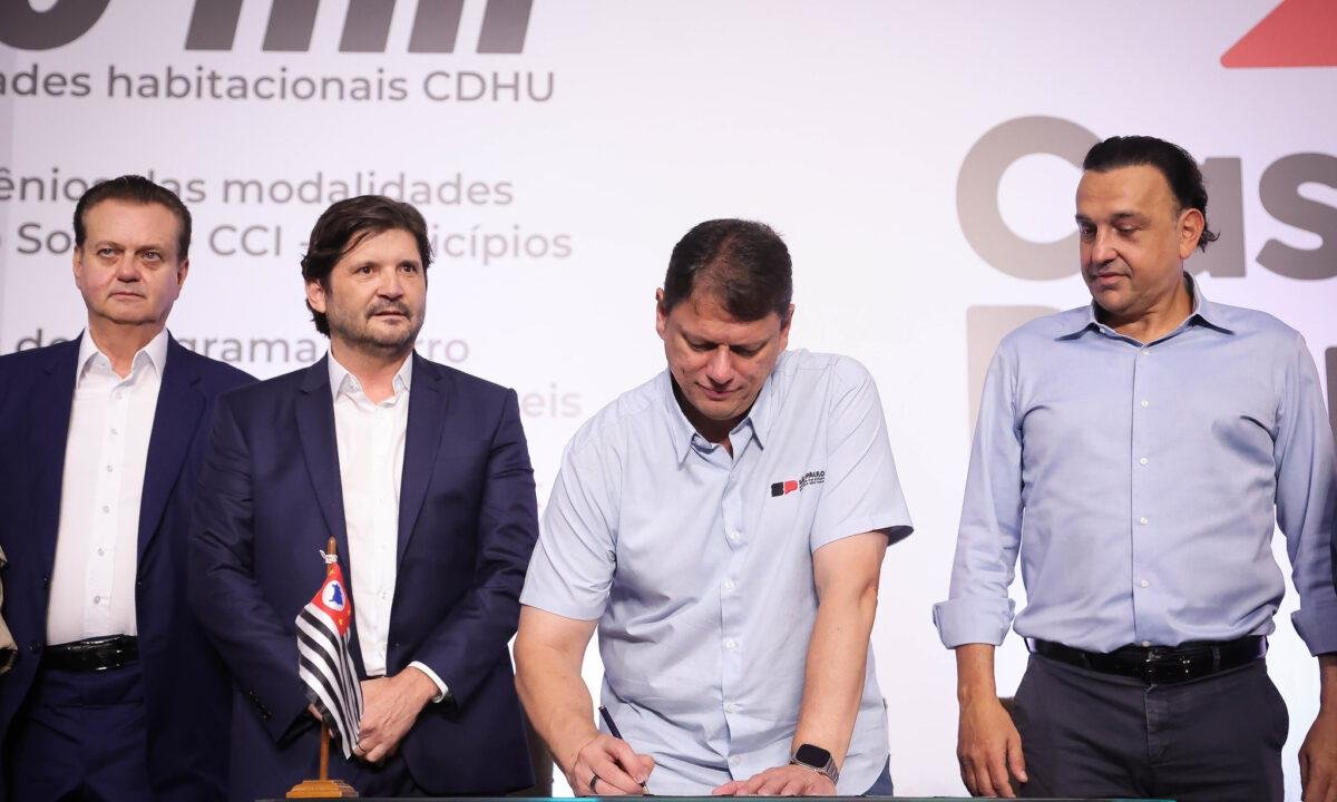 Tarcísio acena a Ramuth em meio à pressão de Valdemar por vice do PL