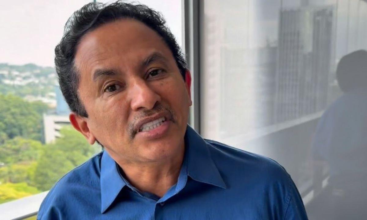 Após perder fortuna, Manoel Gomes mora de favor e tenta se reerguer