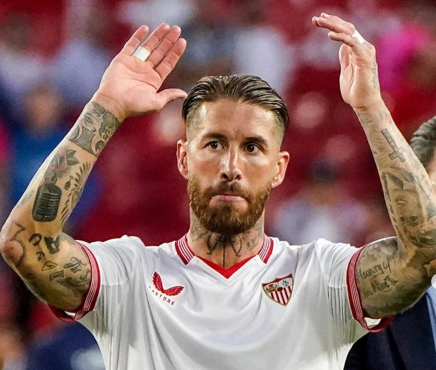 Apontado como possível comprador do Sevilla, Sergio Ramos se oferece para voltar a jogar pelo clube