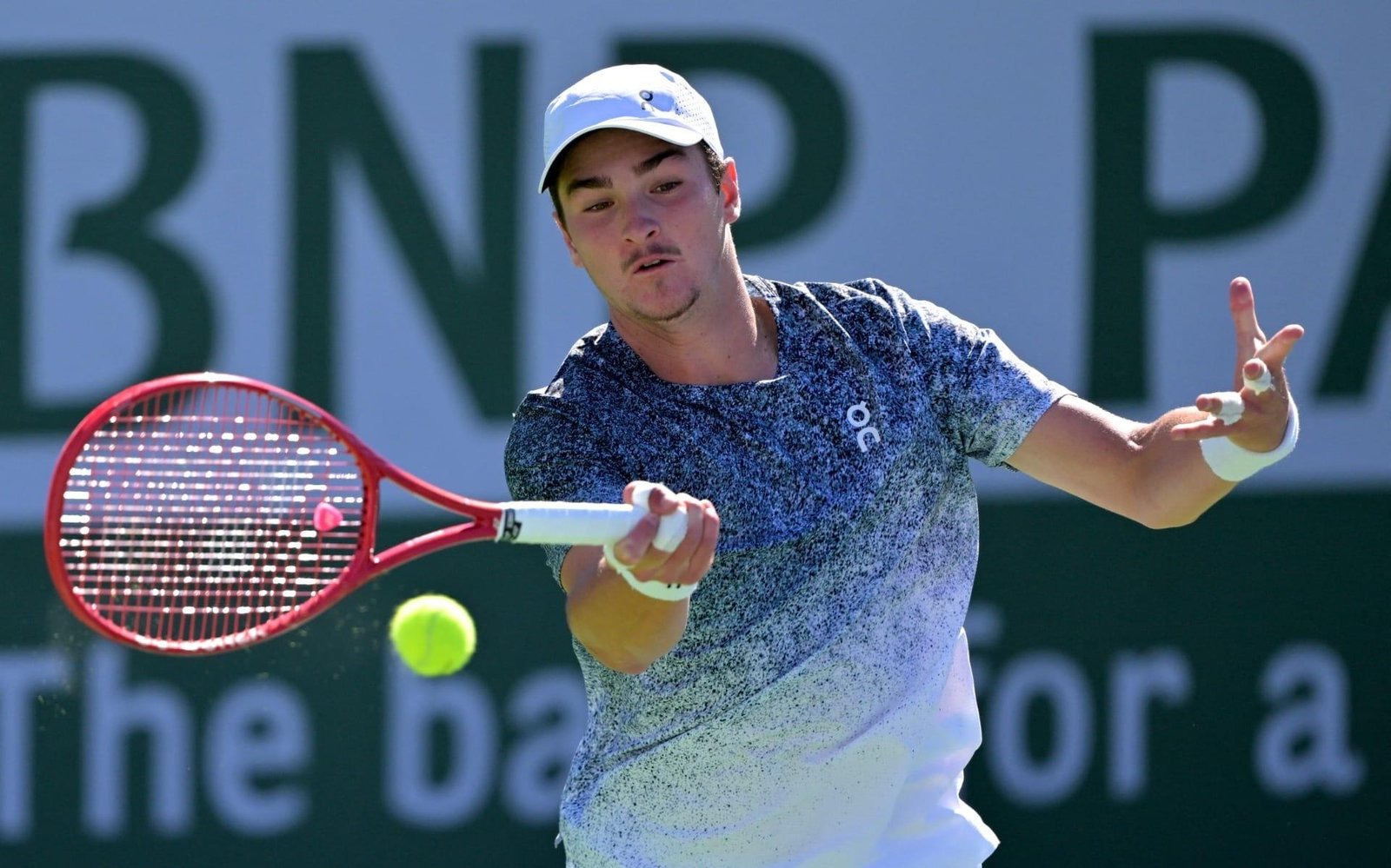João Fonseca faz jogo duro contra Sinner, mas é eliminado em Indian Wells