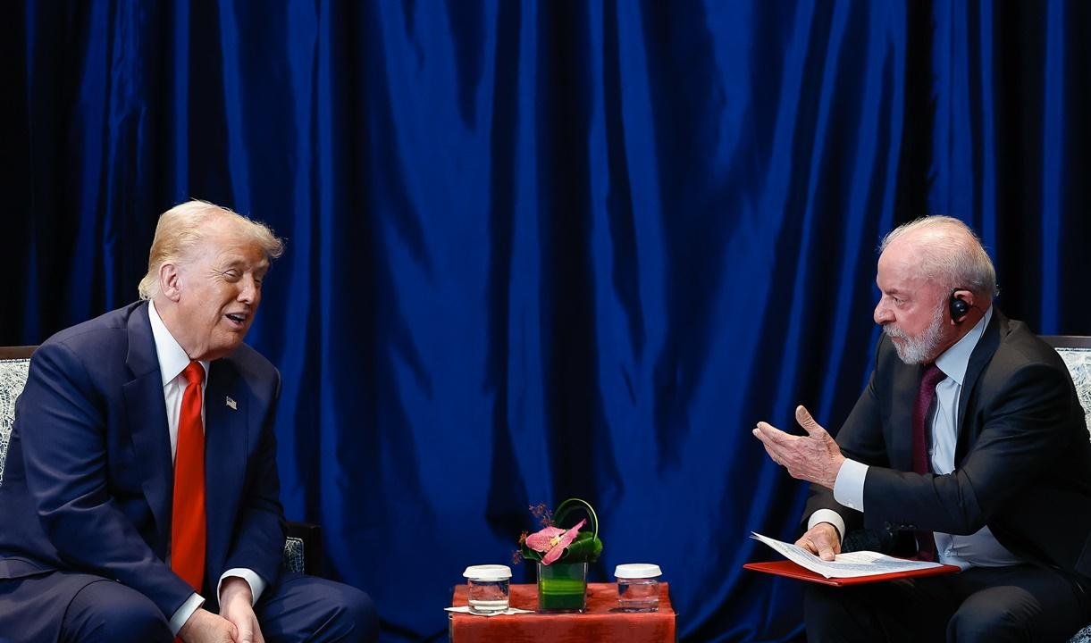 Planalto avalia que queda do tarifaço não afeta ida de Lula aos EUA