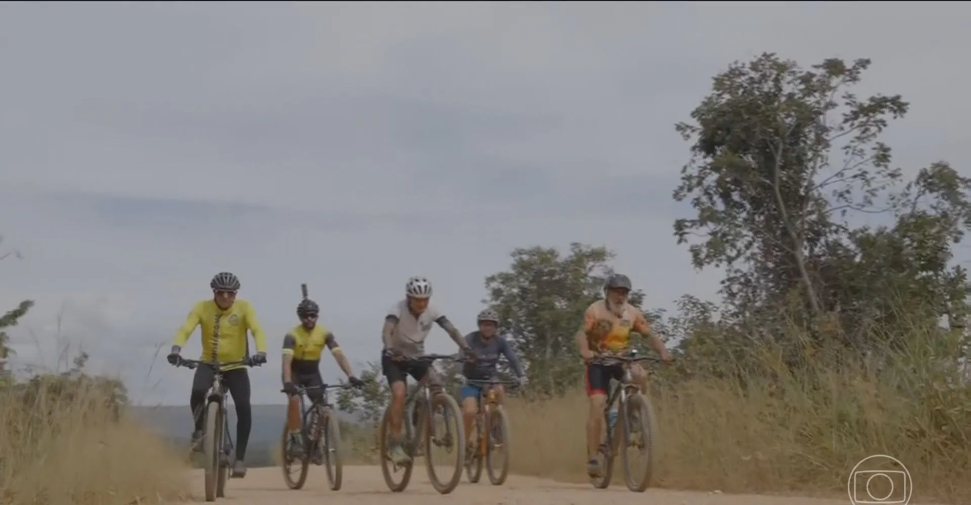 Expedição de ciclistas vai percorrer os cenários que inspiraram o escritor Guimarães Rosa