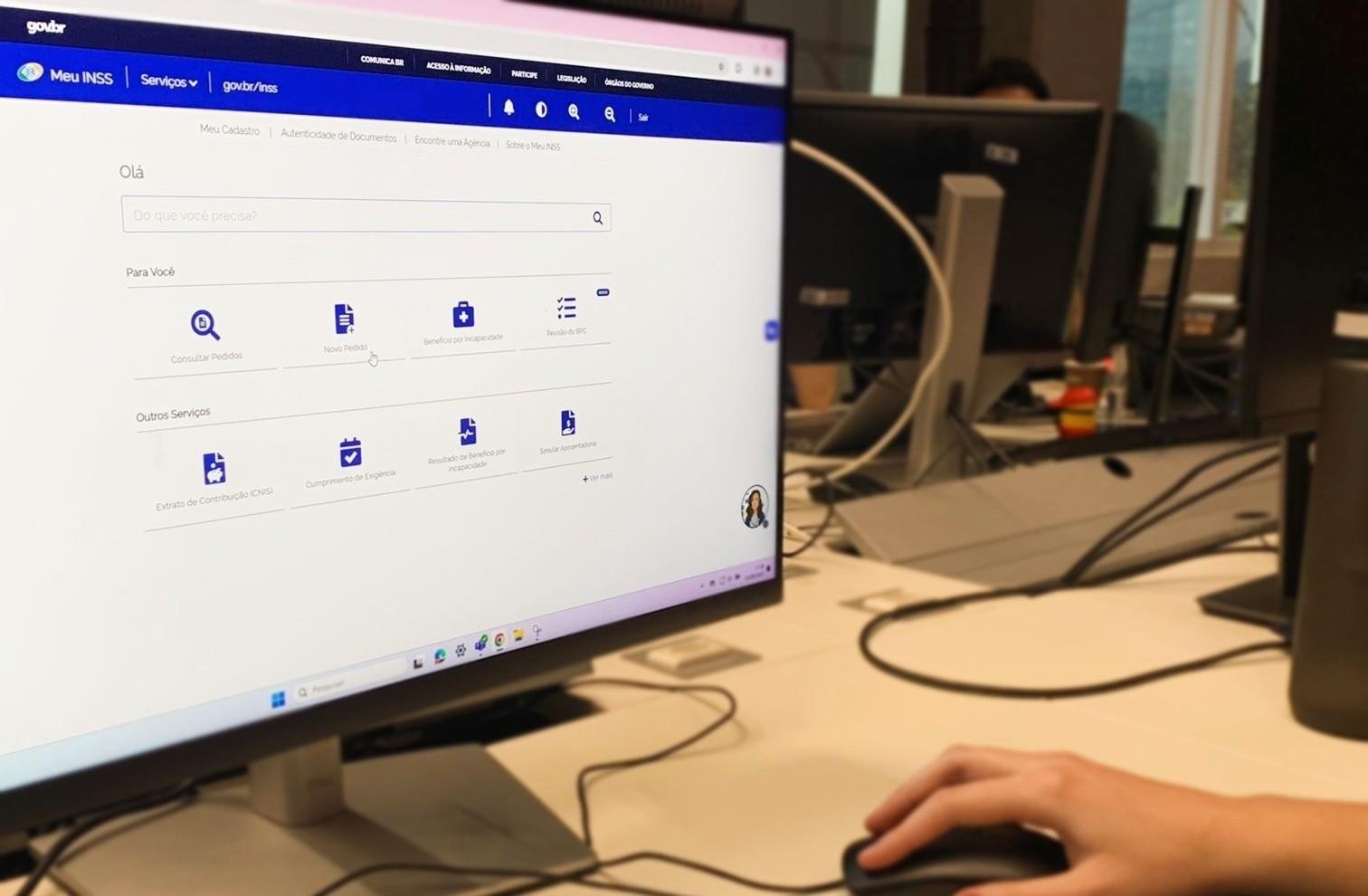 Simulador de aposentadoria do INSS volta a funcionar; veja como fazer | G1