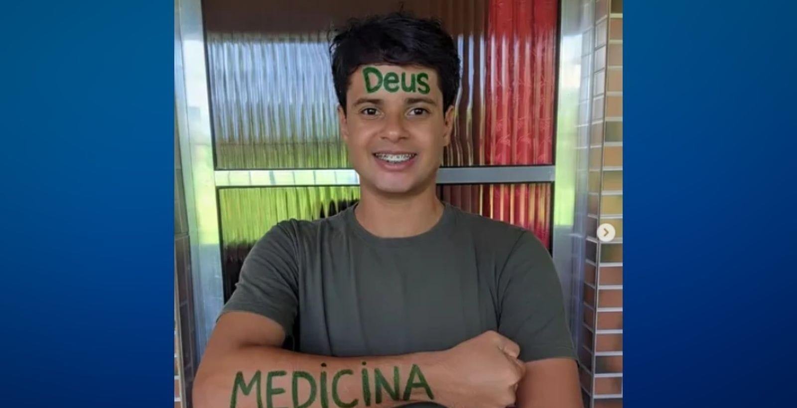 De Salvador para USP: Jovem estuda sozinho e conquista 1º lugar em medicina