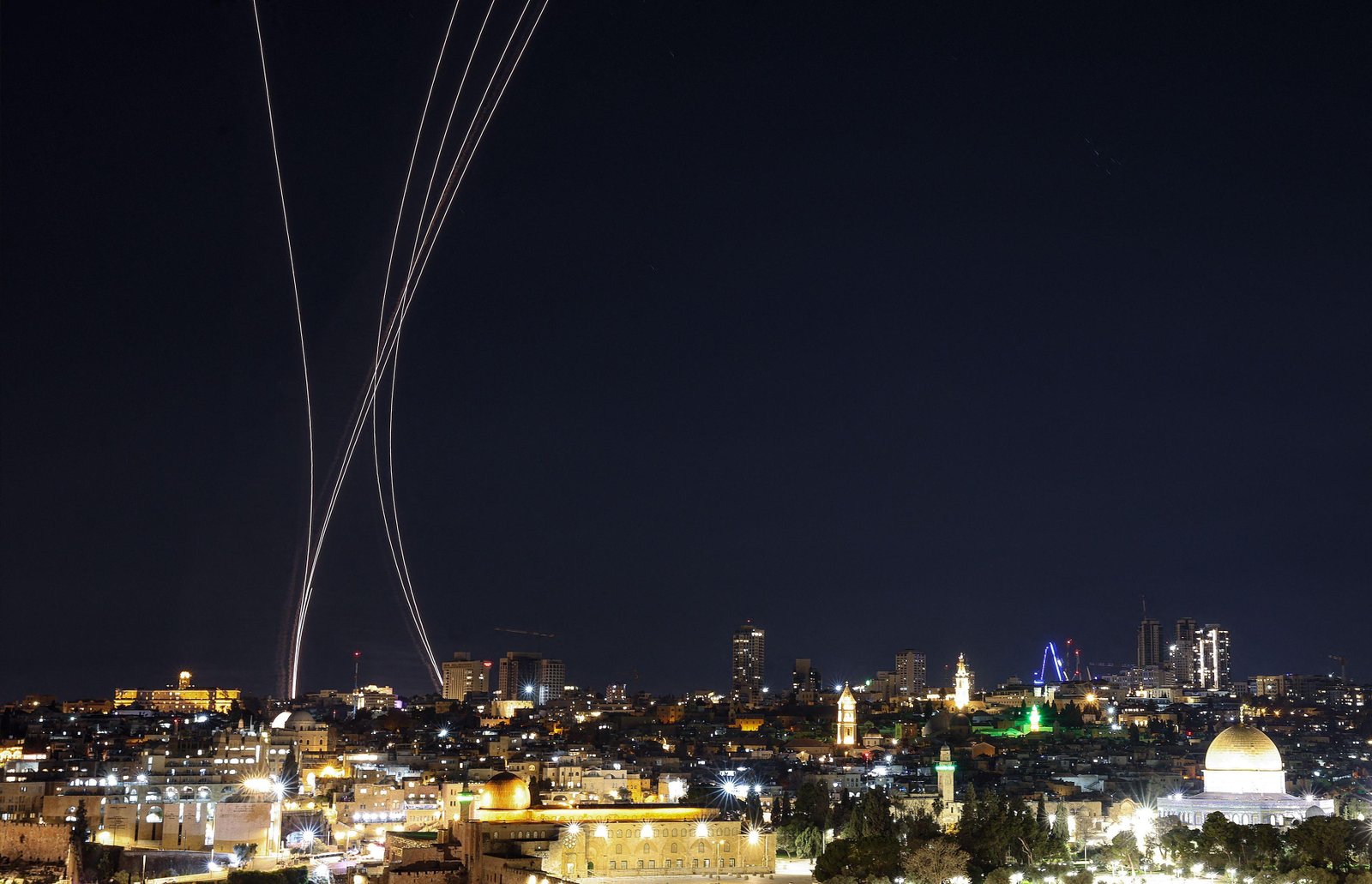 Ataque com míssil iraniano 'fura' sistema de defesa israelense e deixa 19 feridos; entenda como funciona o 'escudo' de Israel