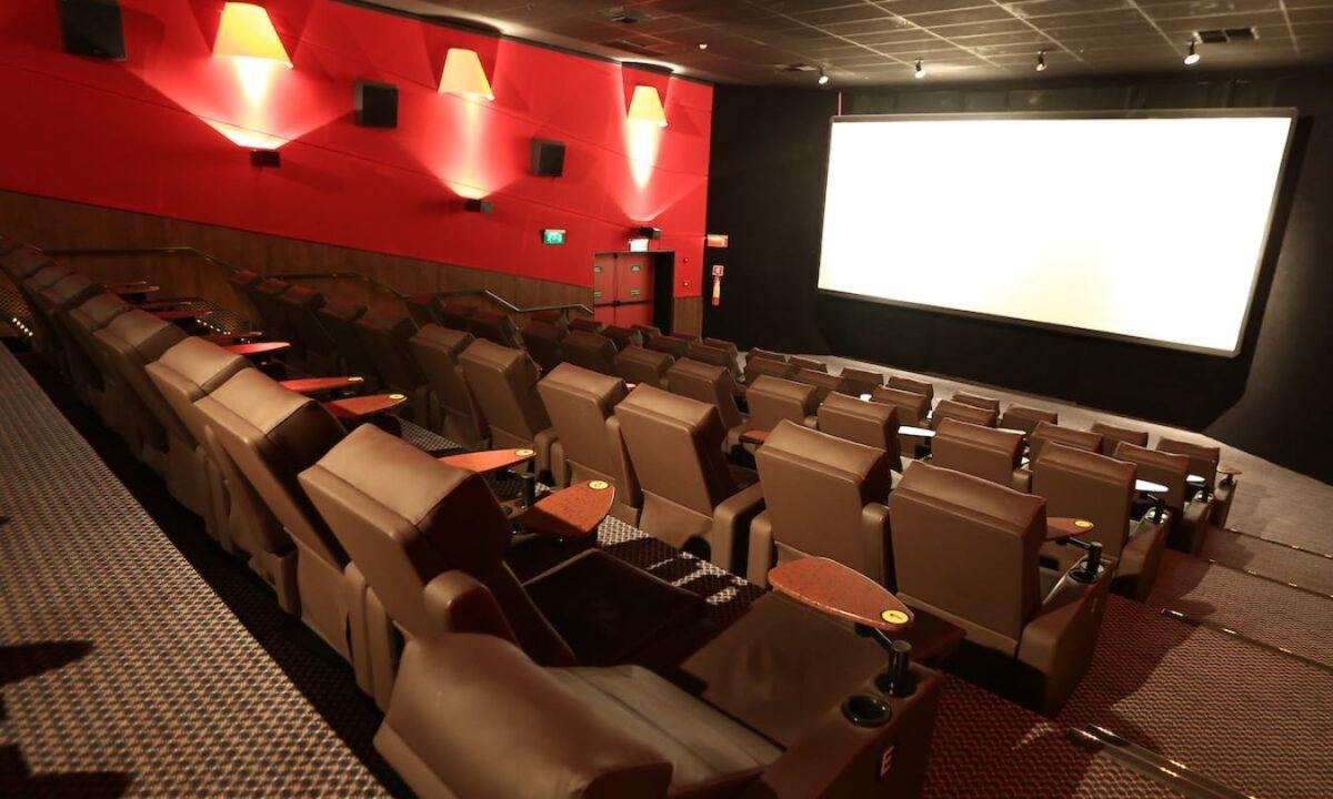 Nova lei em São Paulo prevê sessões de cinema adaptadas para autistas