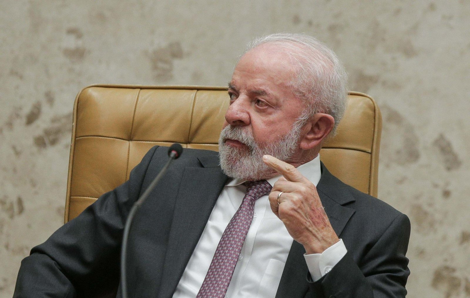 Lula prevê "enormes desafios" para a Justiça Eleitoral em 2026. Veja
